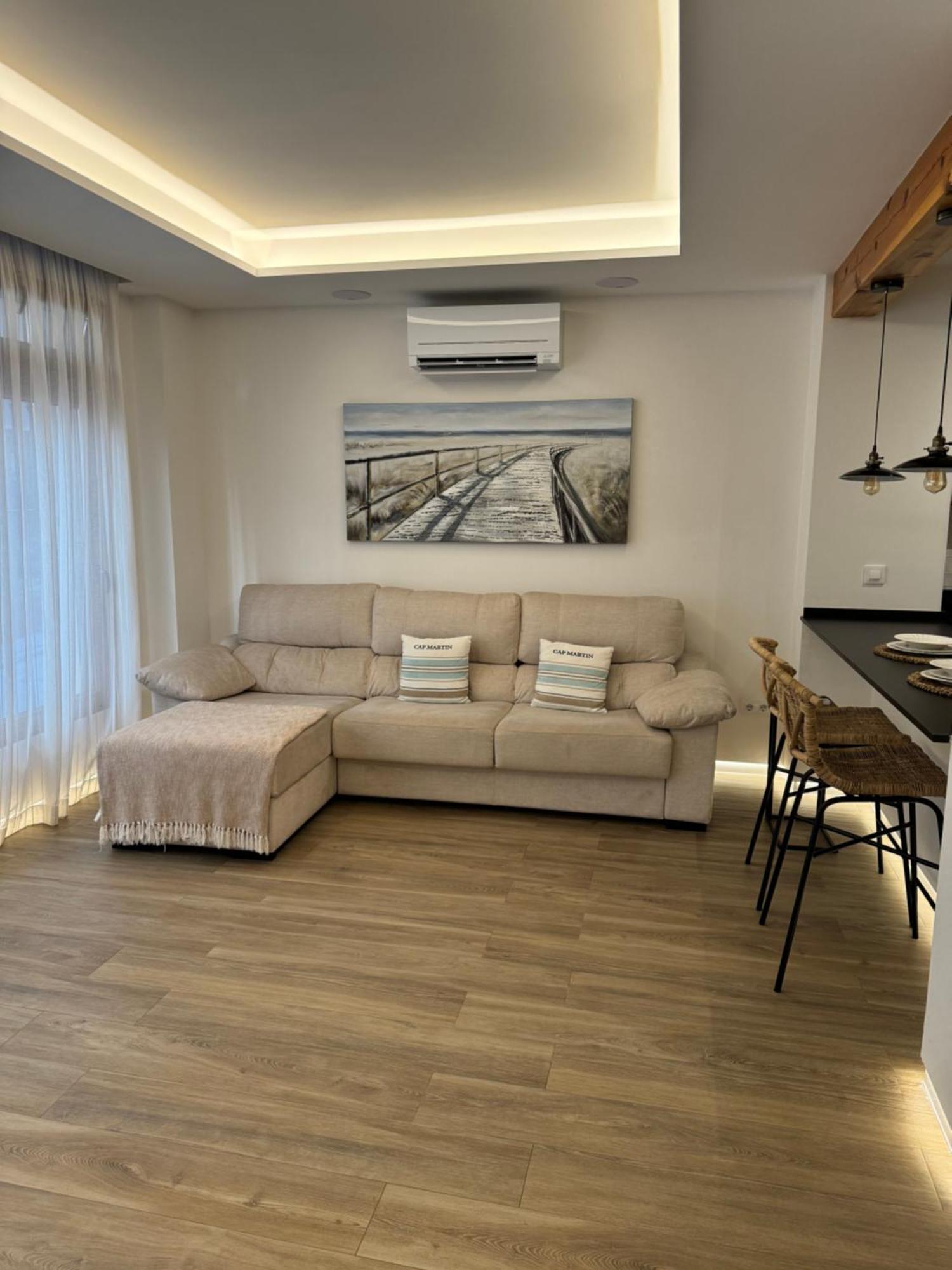 De Tourist Javea Luaran gambar